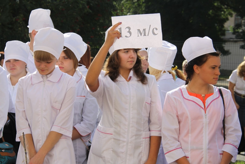 Медицинский колледж орел сайт. Медицинский колледж Орел. Орловский базовый медицинский колледж орёл. 1 Сентября в медицинском колледже. Образ в медицинский колледж.